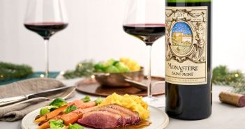 Ausdrucksstarker Rotwein aus Saint Mont: Perfekte Begleitung zu winterlichen (Foto: Annette Sandner, Culinary Pixel)